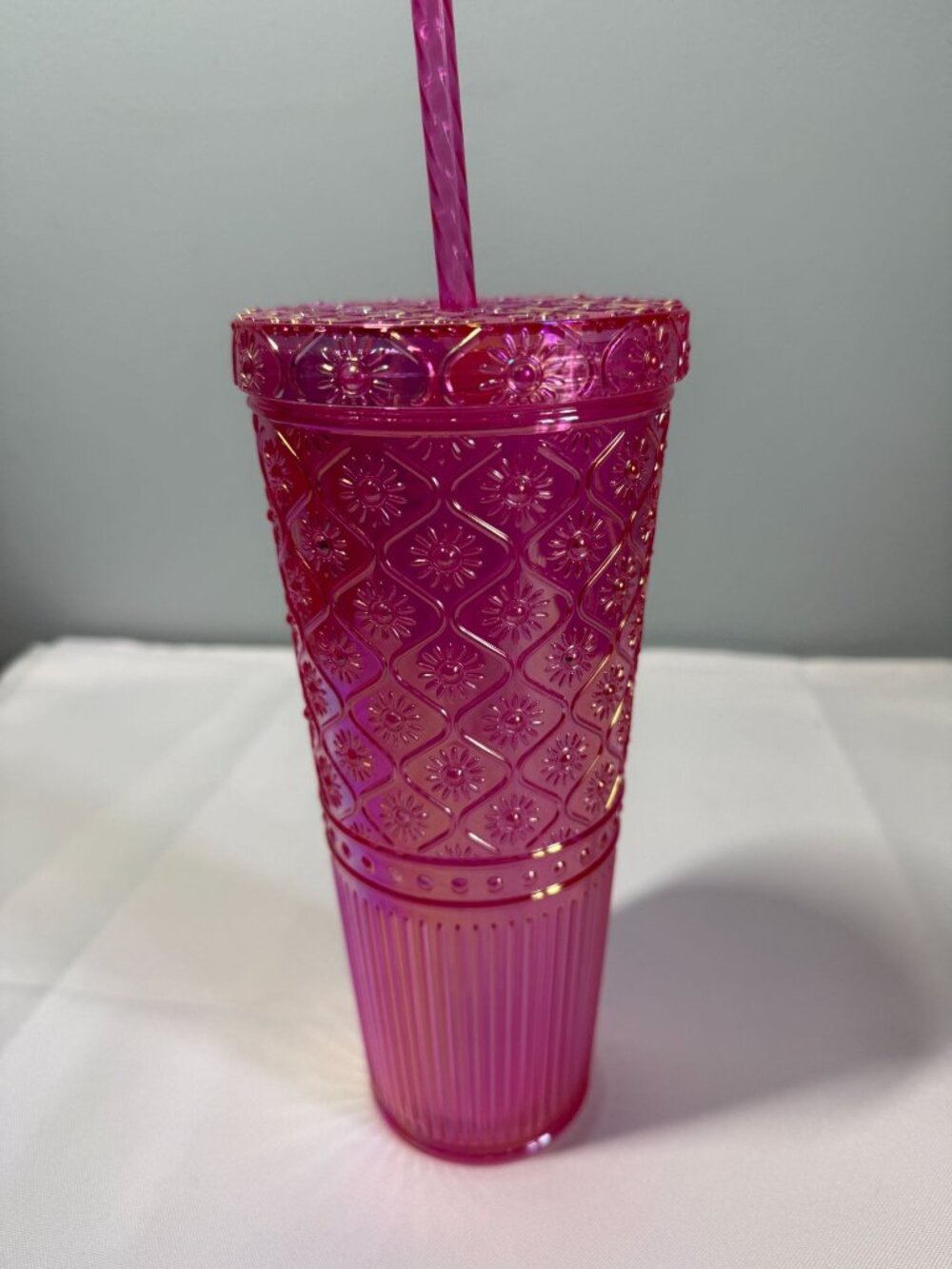 Mainstays 26oz Tumbler with Straw Plastic Pink Textured Cup